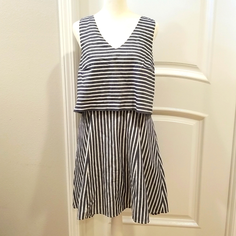 1 State Popover Chambray Flyaway Dress M